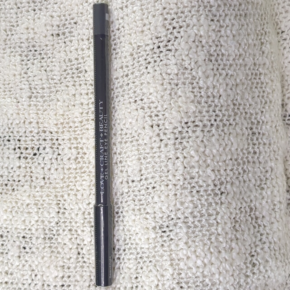 LOVE•CRAFT•BEAUTY Gel Line Eye Pencil in Searchlight, 1.21g/0.042oz - Picture 9 of 9